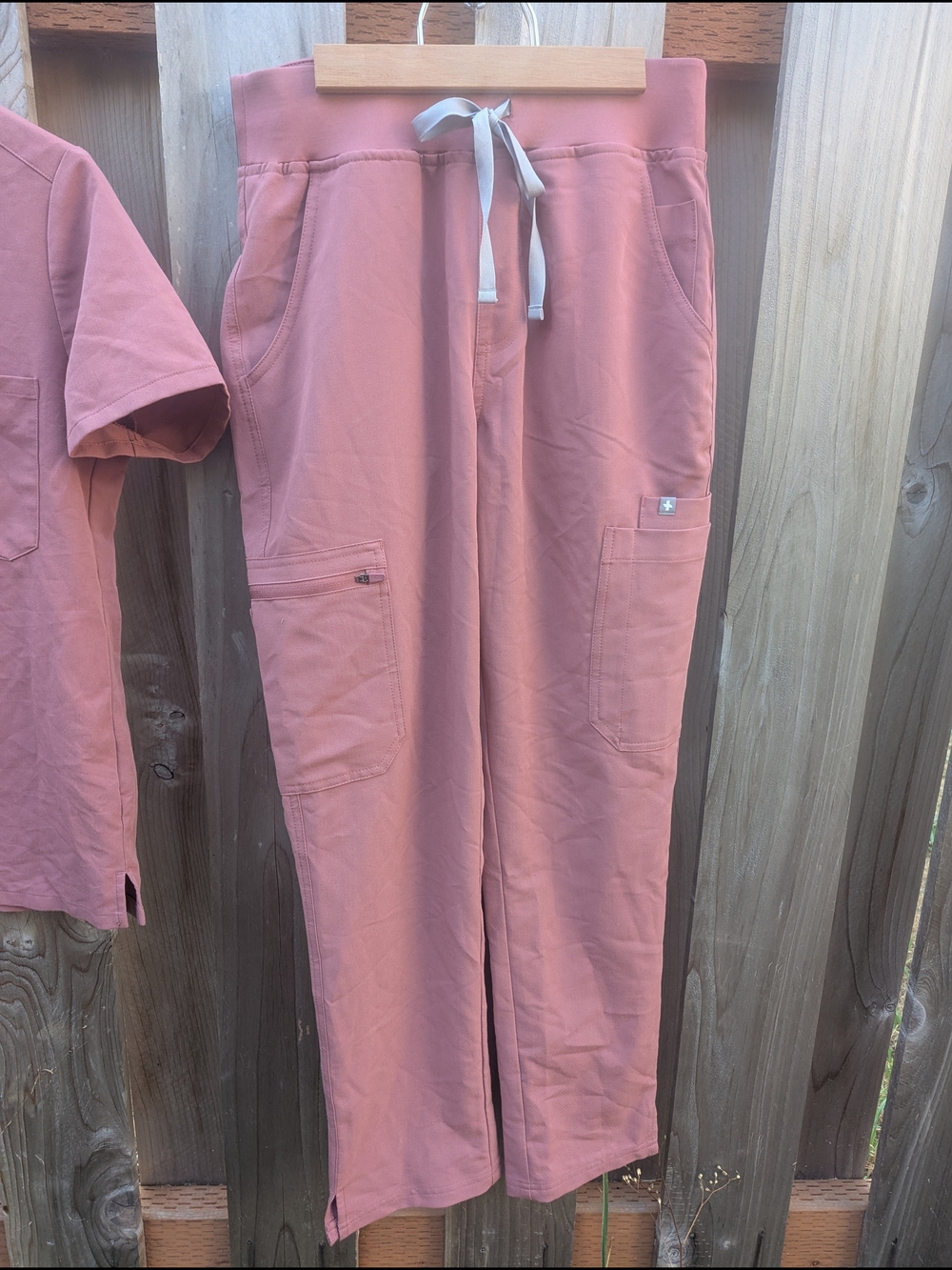 Set Of Figs Women's Dusty Pink Scrubs - Picture 4 of 6